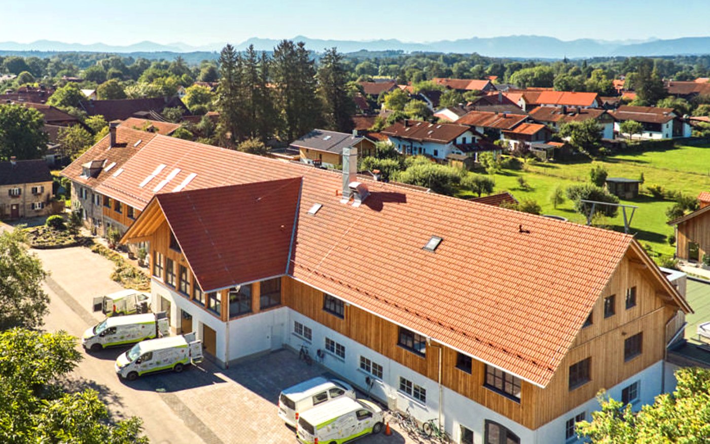 Der ALBRECHTHOF in Oderding bei Weilheim von oben